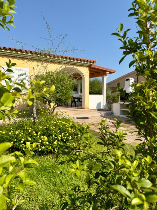 Casa Alera - A pochi passi dal centro - Veranda e giardino