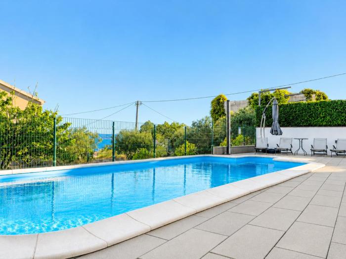 Villa Blue Horizon Apartment with Private Pool
