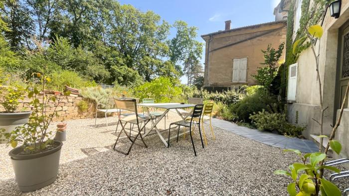 Oasis de fraîcheur I terrasse et jardin I Vienne
