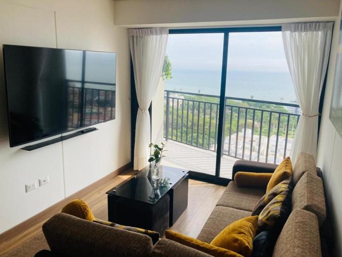 Romance and Comfort with Terrace and Sea View