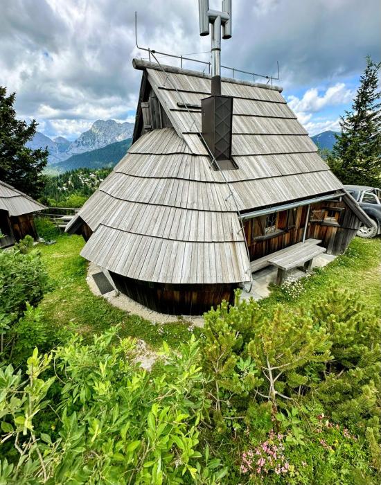 Koča Velika Planina - Chalet Kamrica
