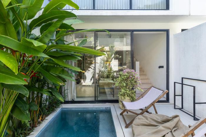 Luxury 2BR Berawa Loft | Private Pool, Near Cafe