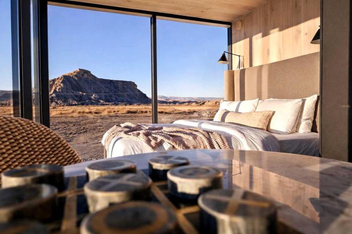 Scandinavian-Inspired Desert Retreat with Mirrored Views | Near Torrey, Utah