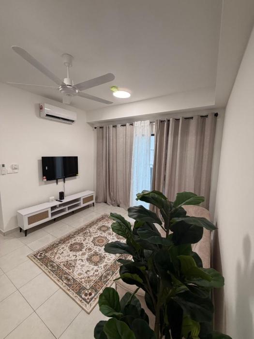 Bashiroh Musllim Homestay Puncak Alam- Near to UiTM