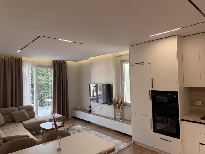 II - Nene Tereza Airport Apartment