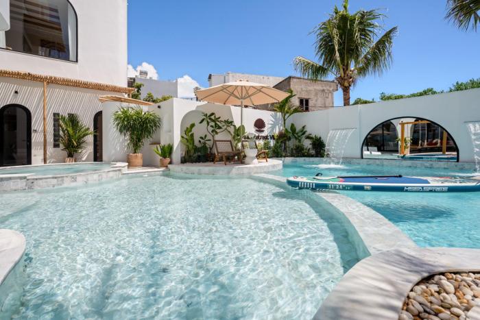 VIP 10 Bedroom Villa Facing the Sea