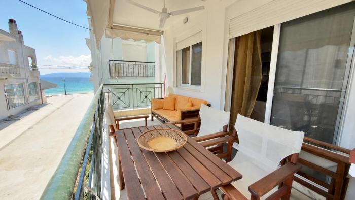 Anemos Seaside Apartment by Horizon Homes
