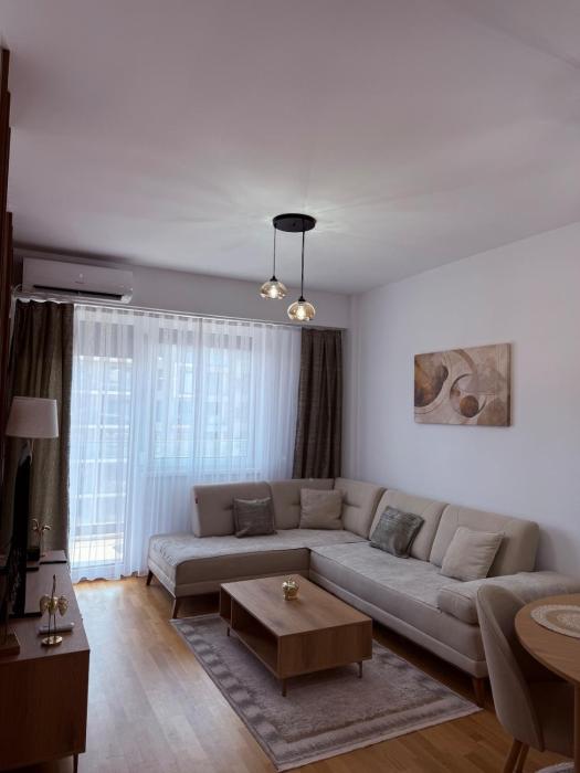 Luxury Flat In East Gate Living