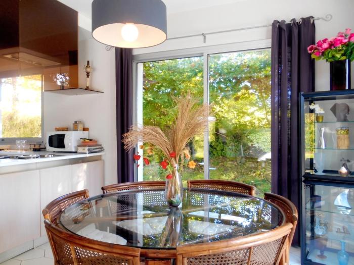 Maison de charme à Reugny avec jardin et vue sur montagne