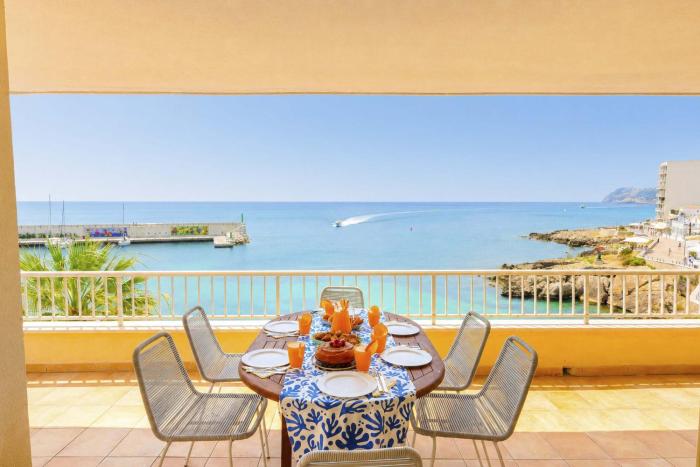 Seafront Cala Ratjada Apartment