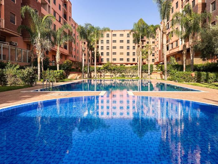Élégant Appartement 2 Chambres avec Piscine - Guéliz, La maison du regard