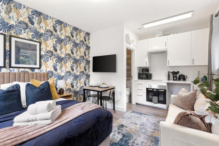 Cosy Studio With Kitchen Next Orpington Golf Centre