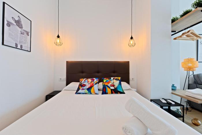 Delfín - Entire Apt - Near Beach and Stadium by Río Turia Apartments