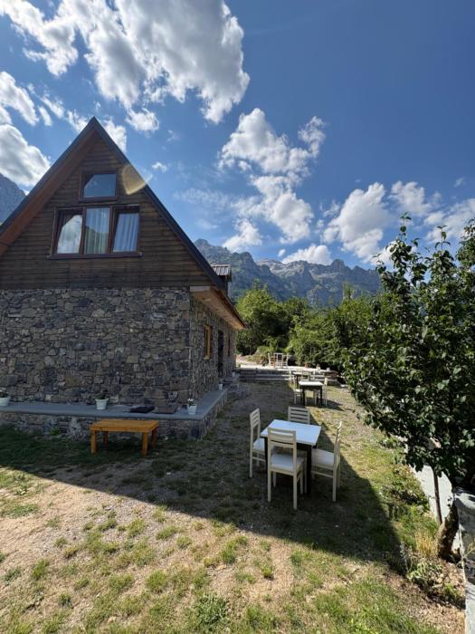 Nini Guesthouse Theth