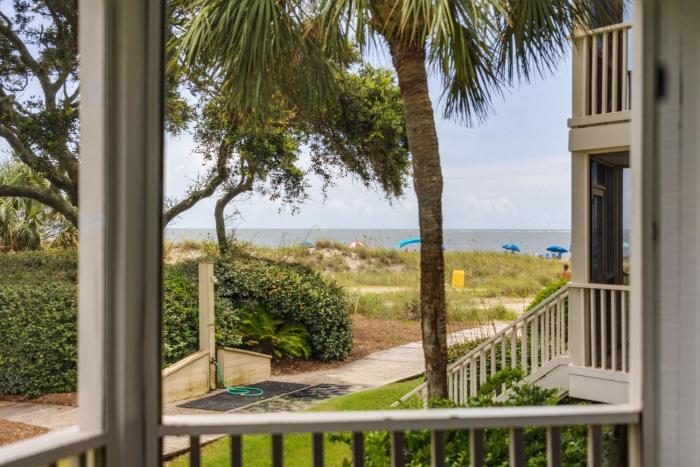 Port O Call C102 - Beachside Bliss