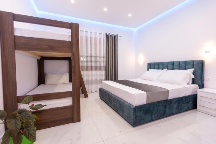 Sunrise Hotel Vila