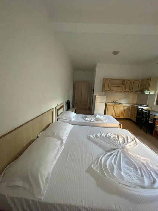 Tale Breeze Apartments