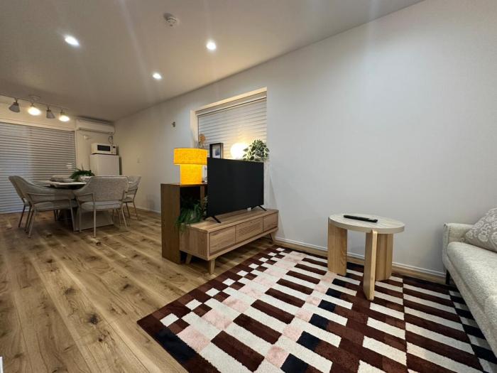Nikyo Rofu Garden North Two Bathrooms 3-Minute Walk to Hanazonocho Station Villa in Osaka