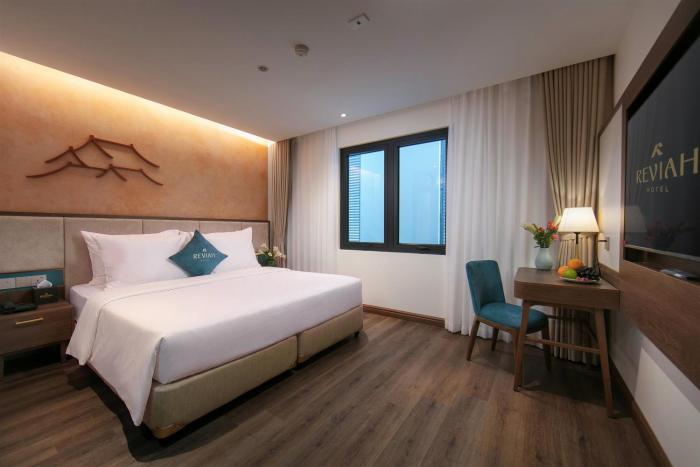Reviah Hotel