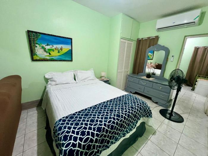 Ava s Cozy Studio