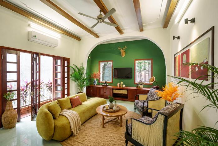House of Comfort - 3 BR & 3 baths - 1 to Hoan Kiem Lake & Old Quarter