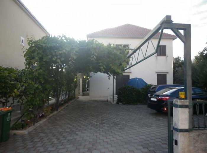 Apartments Srima