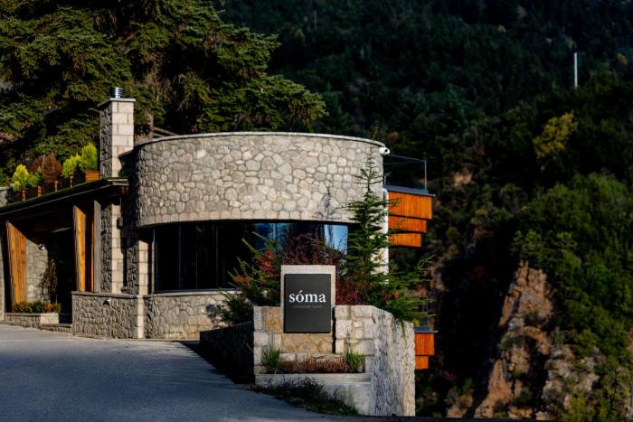 Soma Landscape Suites