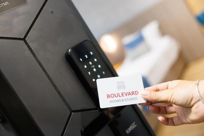 Boulevard Hotel