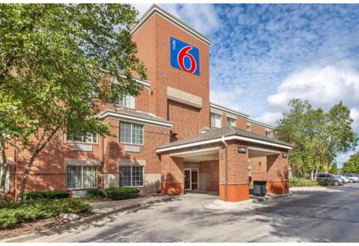 Motel 6 Milwaukee Brookfield, WI