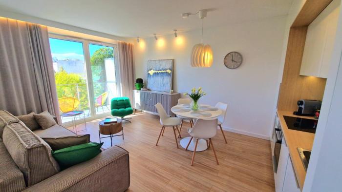 Apartament WHITE GLOVE Abstrakcja 2