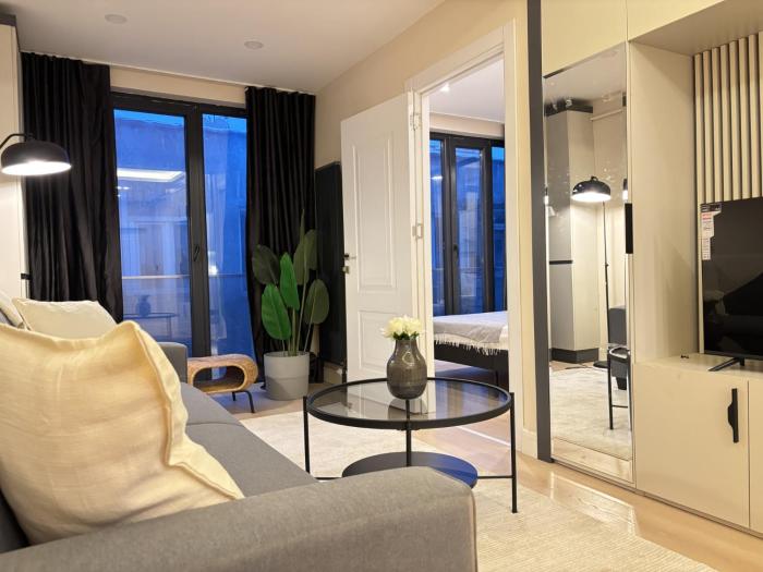 Central Şişli Gem – Modern 1BR with AC
