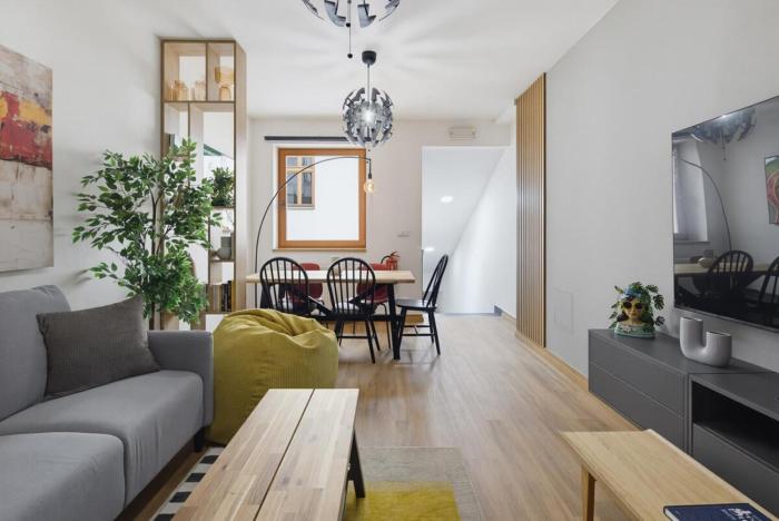 CoLiving studio 4 near the Main Station