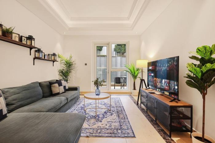 FIRST CLASS 3BR Downtown Gem Prime Location