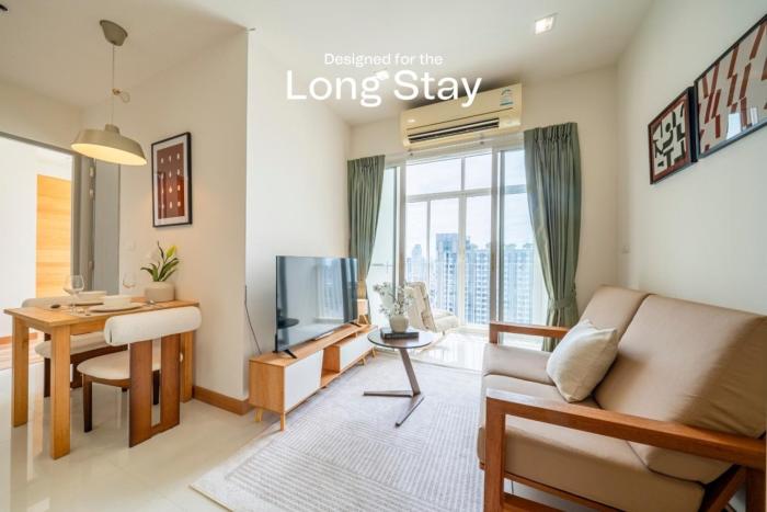 150m to BTS l Workspace l Pool and Gym l Sontana