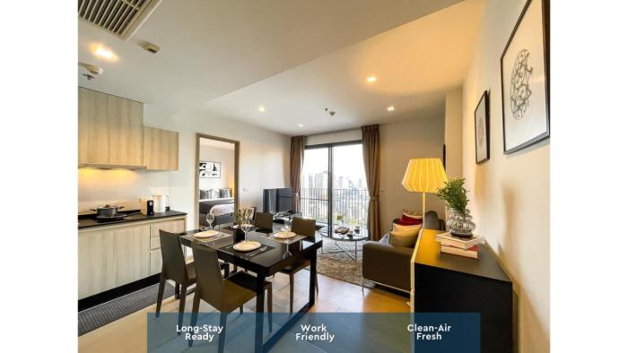Near BTS l Large 52 sqm l Pool and Steam