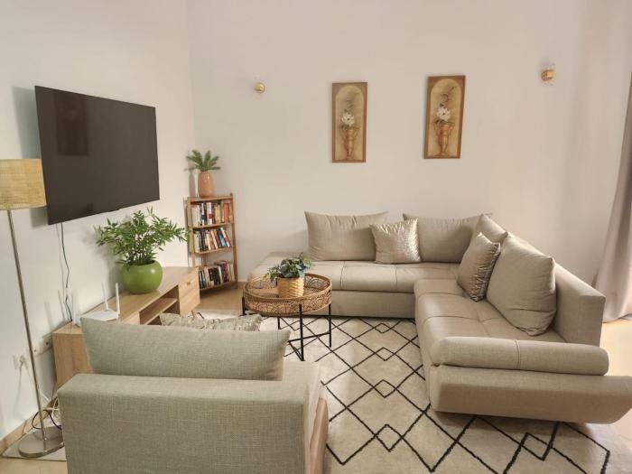 Modern apartment with private terrace