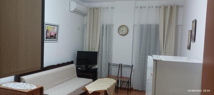 Amis apartment
