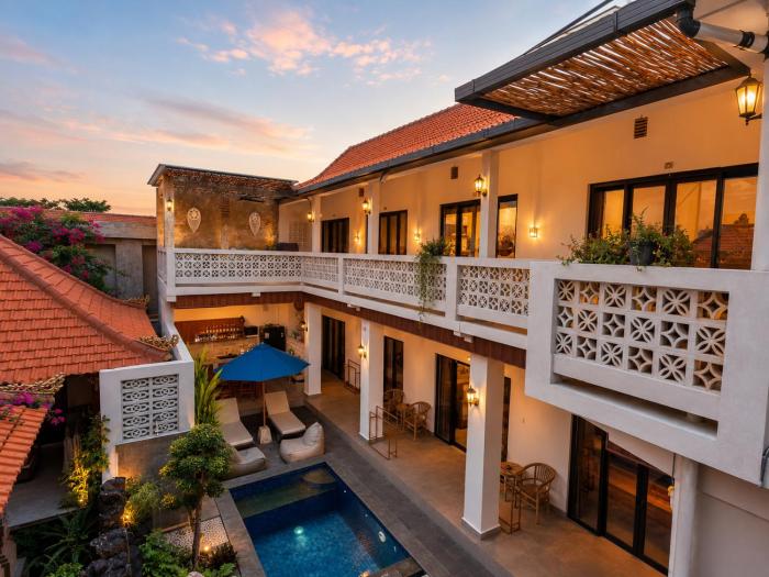Nengahs Hideaway