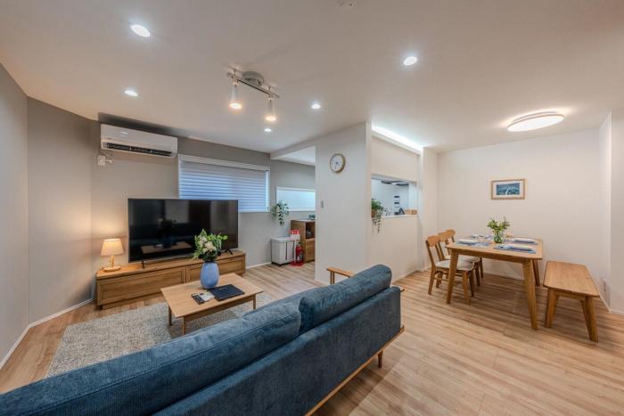 Nikyo Kaze 3 toilets, 2 bathrooms 4 minutes to the station villa in Osaka