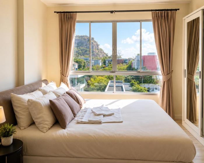 Luxury Condo Near Beach Pool & Gym