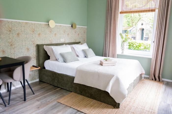 B&B Stinzenflora - Knus verblijf in de Friese natuur en op een landgoed