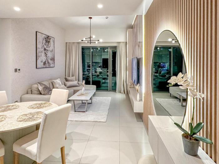 Magical Stay - Fountains & Burj View 2BR l 3 Beds