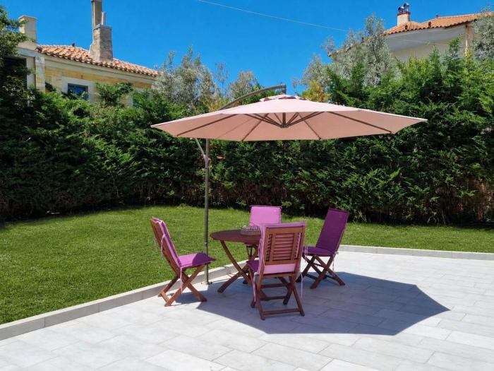 Aithra Garden House - Modern Stay near Mycenae