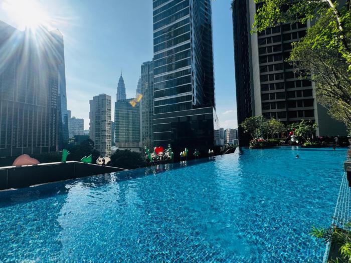 8 Kia peng Hill apartment By KLcc