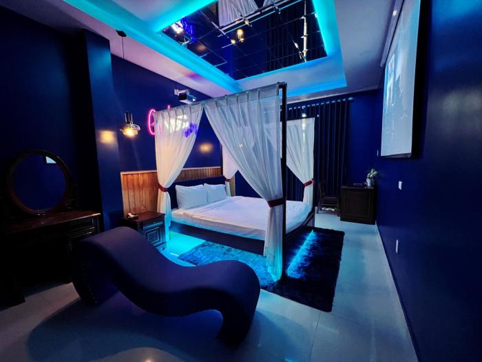 Đào Hoa Mộng- Couple & Love Hotel - Máy Chiếu- Gần Chợ Đêm Đà Lạt
