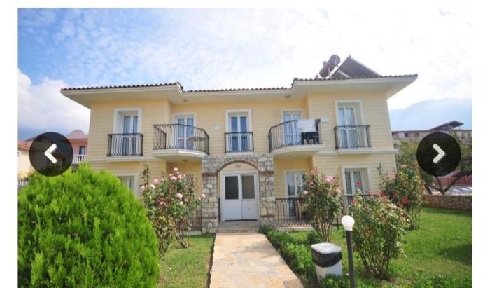 ESKe HOUSE