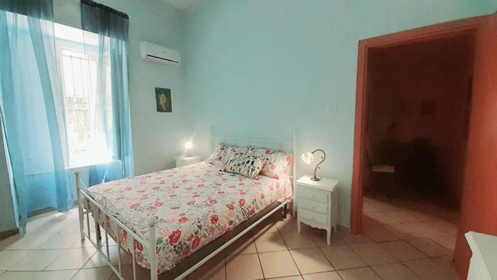 Modern apartment in Napoli, near historical centre