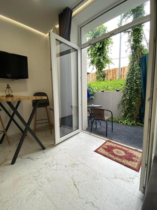 T46 Studio Apartments