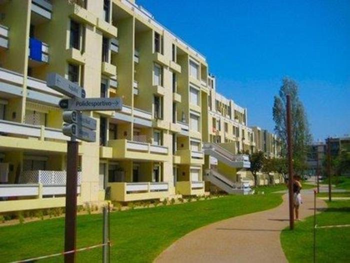 Charming Apartment in Troia, Garden View, 60 sqm
