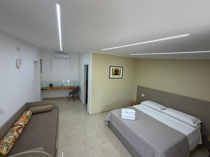 Luxury Room Home Serpico